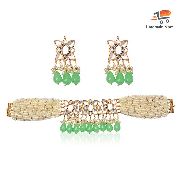 Kundan and Pearl Embellished Jewellery Set